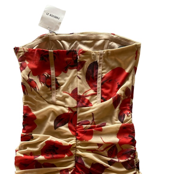 Forever 21 Floral Gloves Strapless Dress NWT Size M. NWT Excellent Condition! - Picture 6 of 14